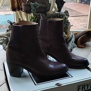 Fryes Boots